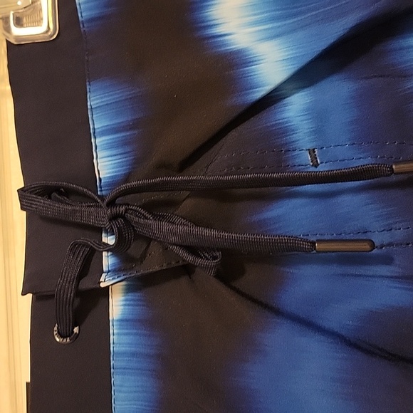 NWT: ZeroXposur Men's Swim Trunks - Picture 2 of 12